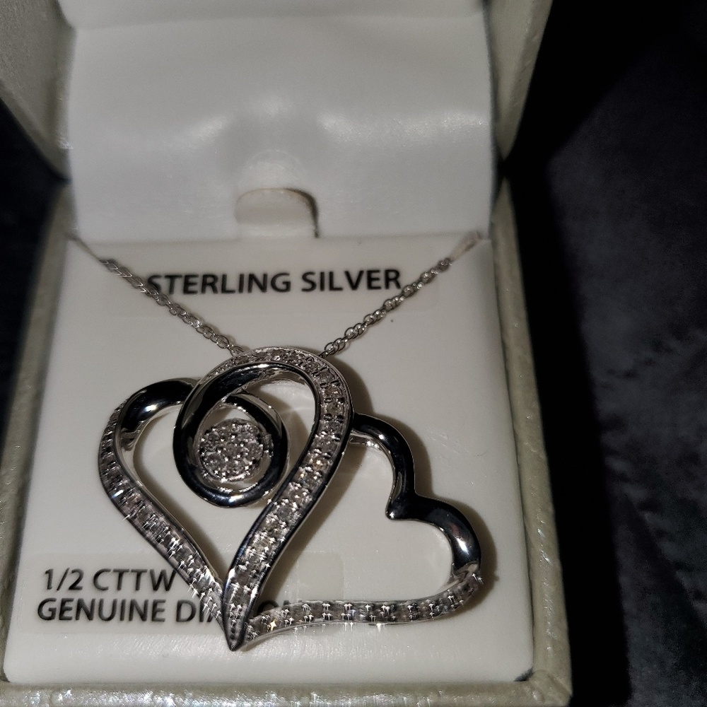 Diamond heart pendant